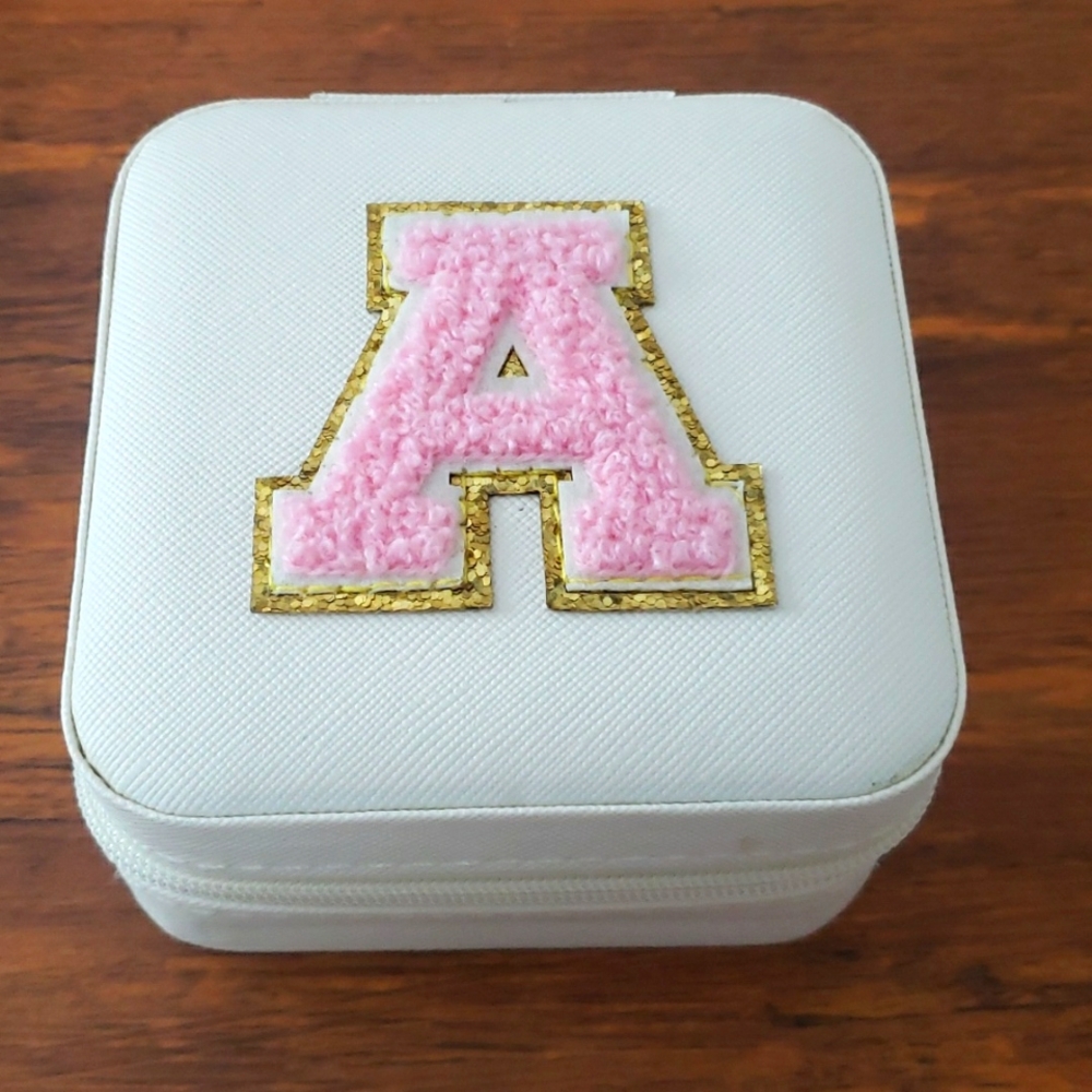 Small Travel Jewelry Case l A